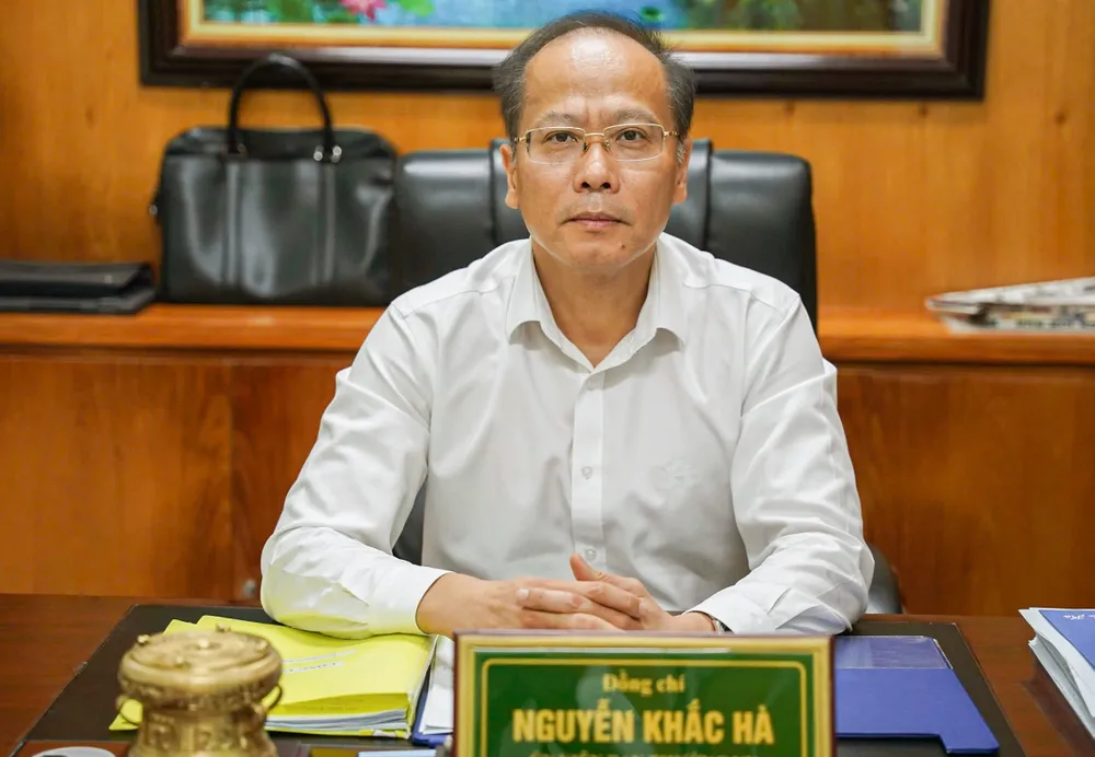 Ông Nguyễn Khắc Hà, Phó Bí thư Tỉnh ủy, Chủ tịch Ủy ban MTTQ Việt Nam tỉnh Khánh Hòa. Ông Nguyễn Khắc Hà, Phó Bí thư Tỉnh ủy, Chủ tịch Ủy ban MTTQ VN tỉnh Khánh Hòa.jpg