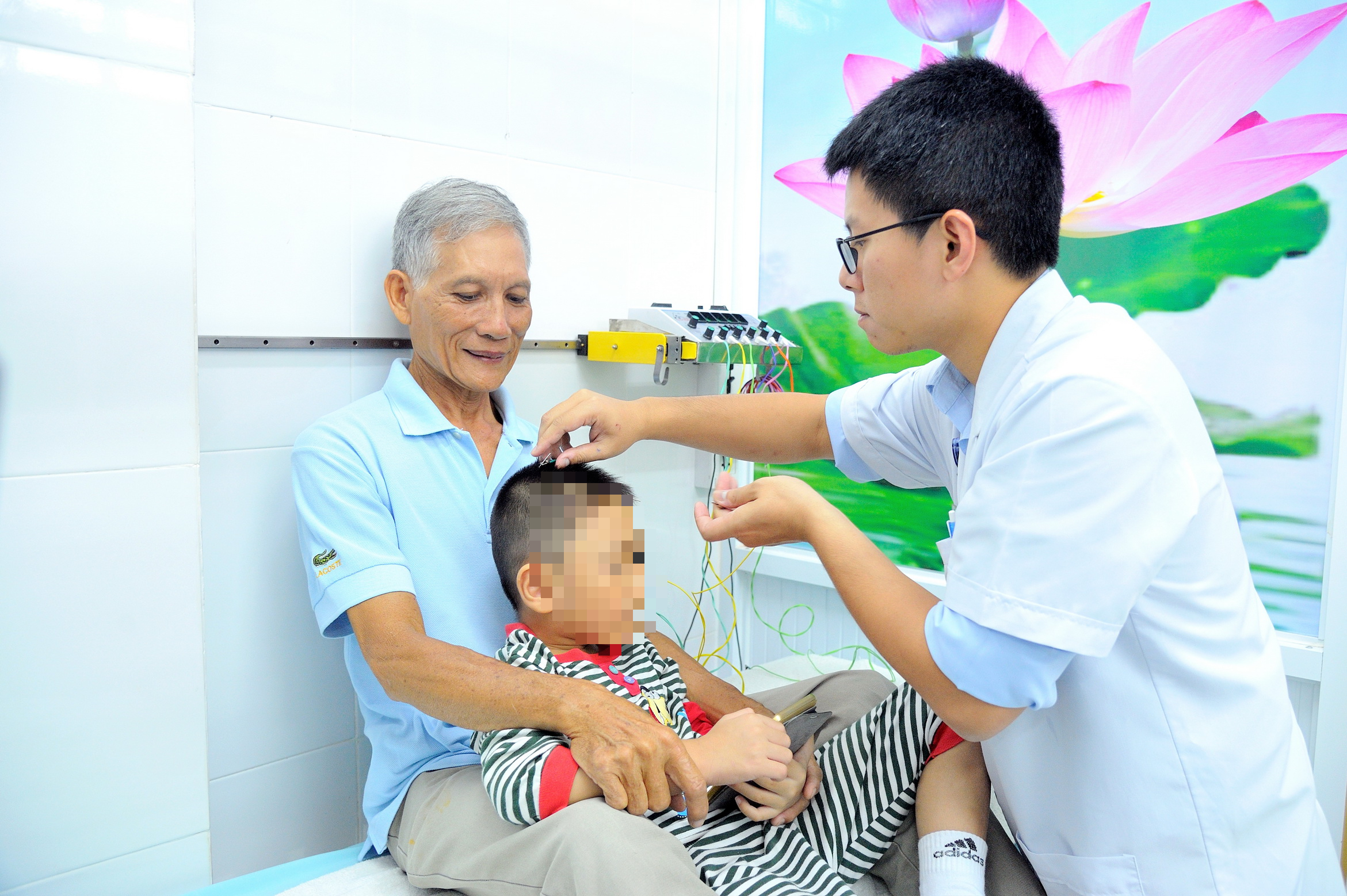 TP.HCM phát triển mô hình Đông - Tây y - Ảnh 1.