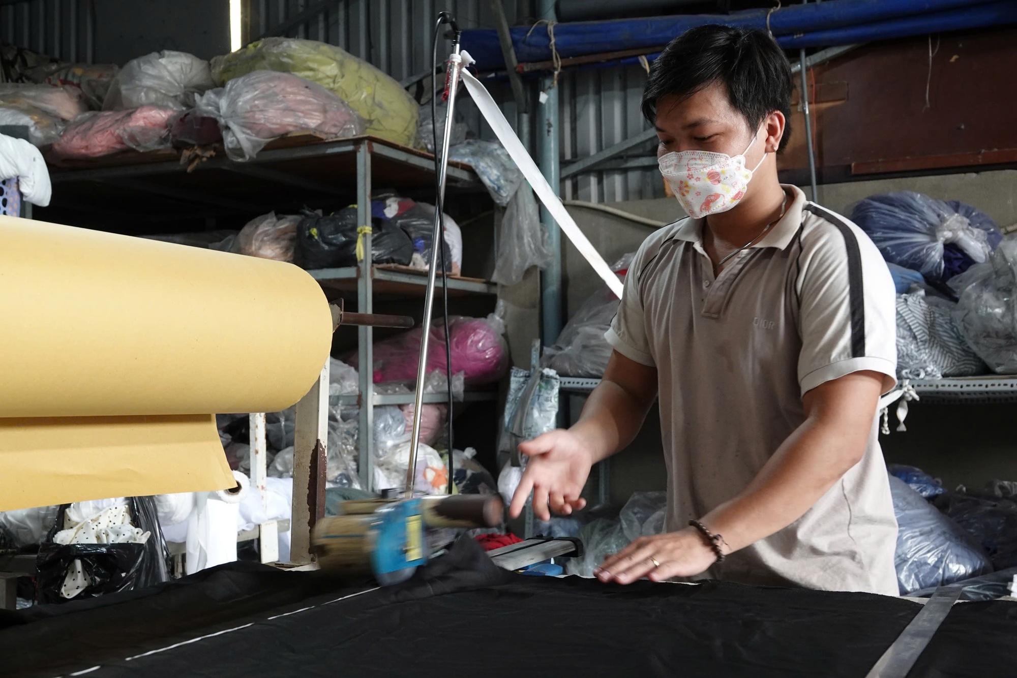 TPHCM siết nợ lương, nợ bảo hiểm trước Tết Bính Ngọ 2026 - Ảnh 1.