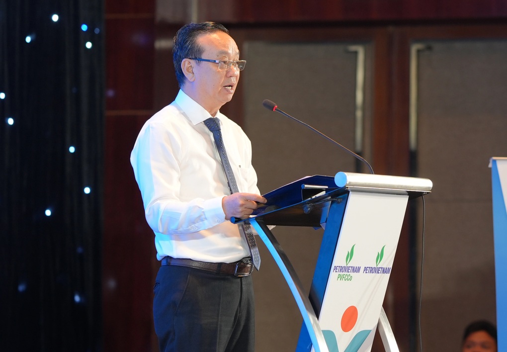 TPHCM tìm lời giải xử lý khí thải cho hàng triệu xe diesel - 1