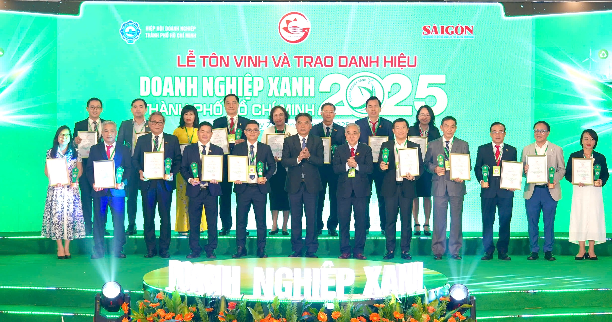 TP.HCM tôn vinh 155 ‘Doanh nghiệp xanh’ năm 2025 - Ảnh 1.