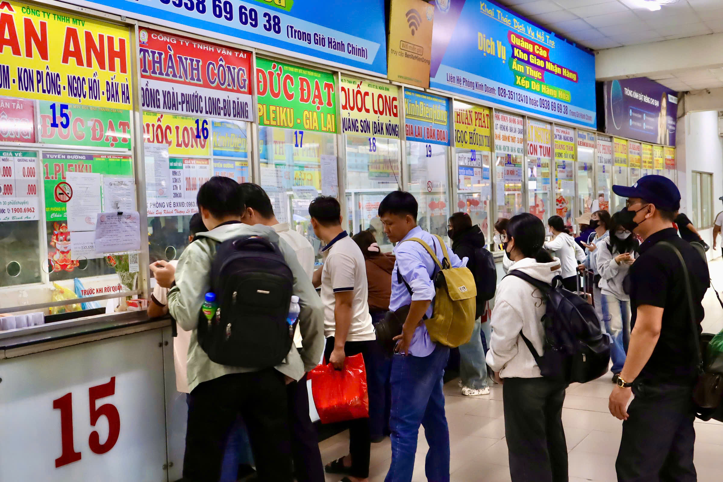 Tết Dương lịch 2026, một bến xe TPHCM dự kiến tăng 50% lượng khách - Ảnh 1.