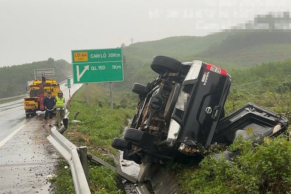 Tai nạn chết người trên cao tốc Cam Lộ - La Sơn, Cục Cảnh sát giao thông ra cảnh báo 1 tai nạn - Ảnh 1.