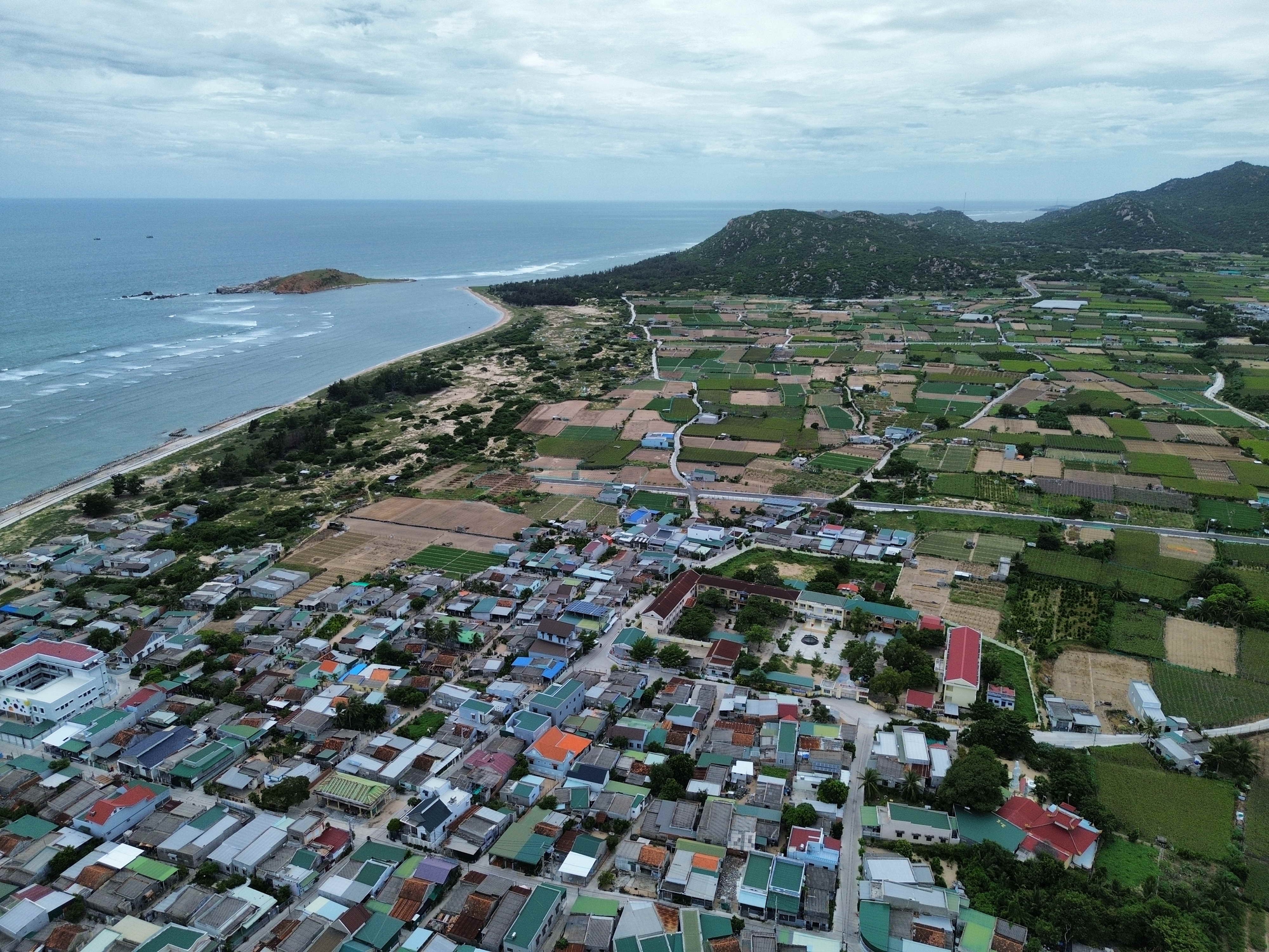 Tăng tốc điện hạt nhân- Ảnh 1. Tăng tốc điện hạt nhân- Ảnh 1.