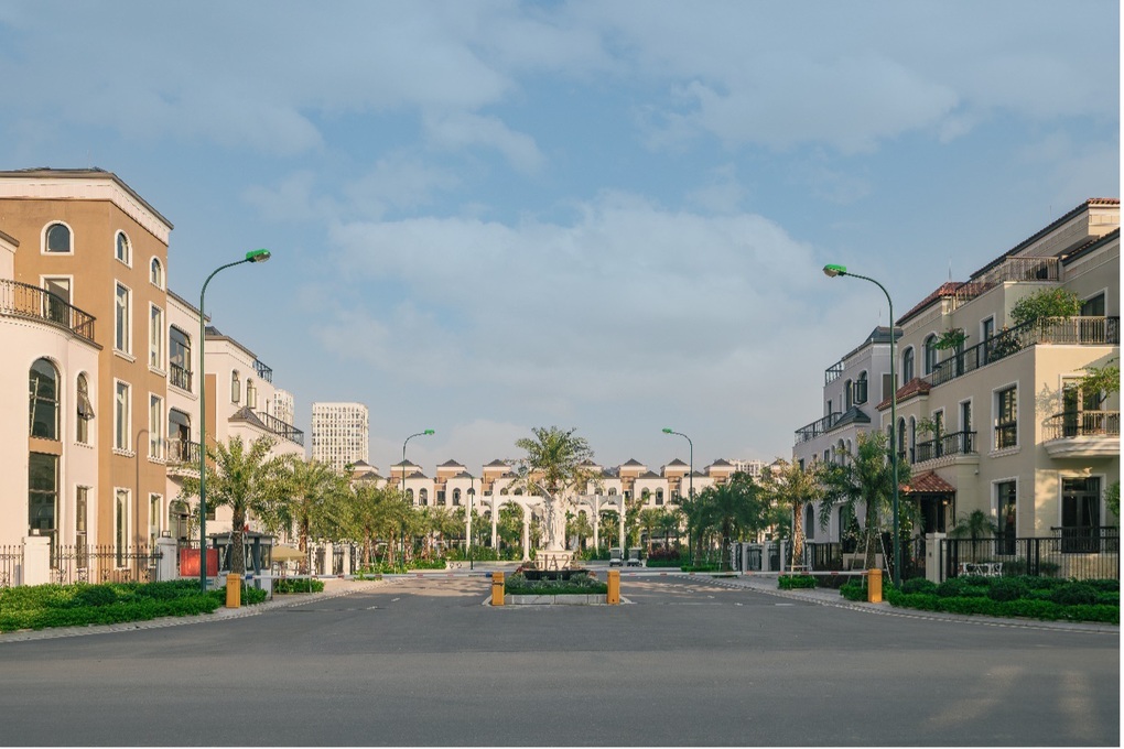 Tăng trưởng kinh tế và dư địa của bất động sản cao cấp - 1