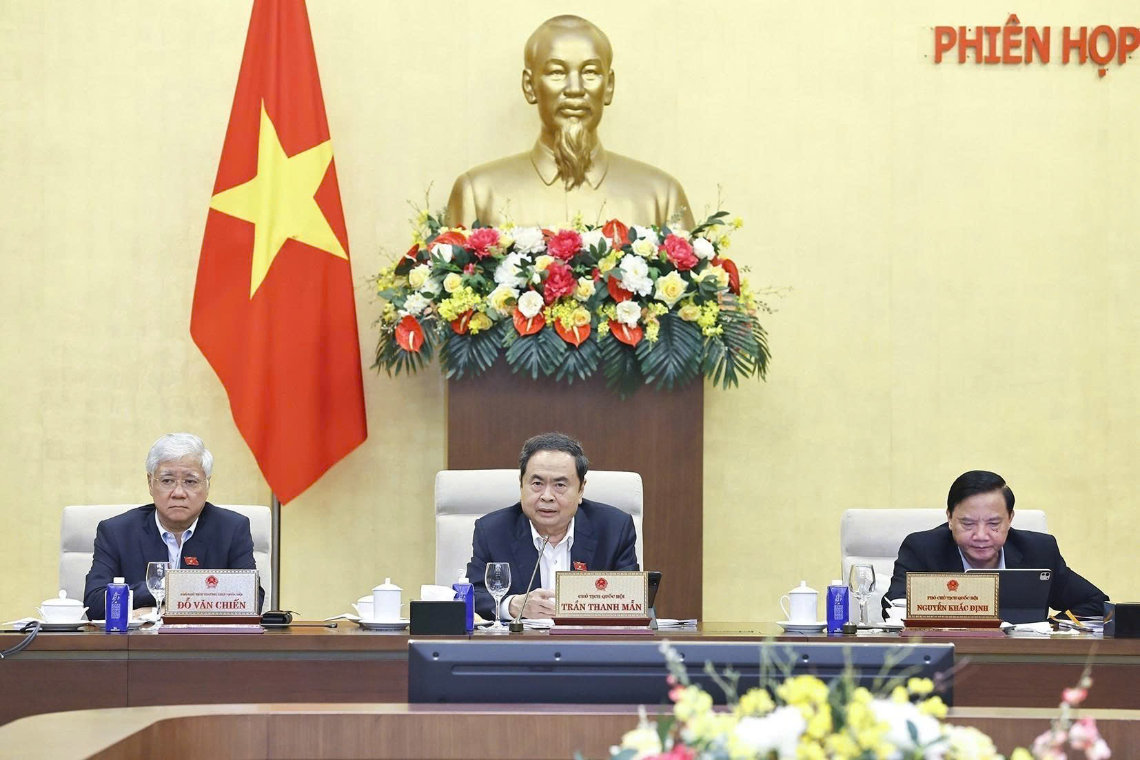 - Ảnh 1. - Ảnh 1.