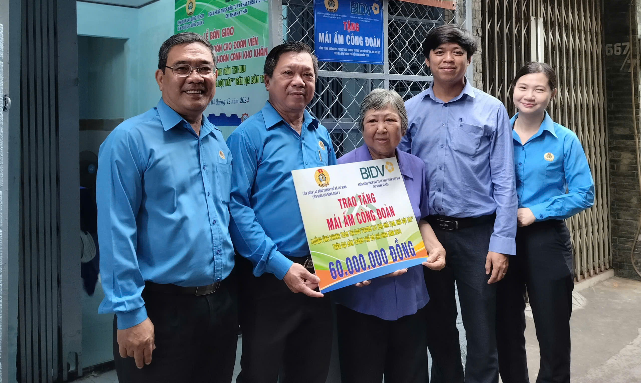 Tạo động lực để người lao động nghèo vươn lên - Ảnh 1.