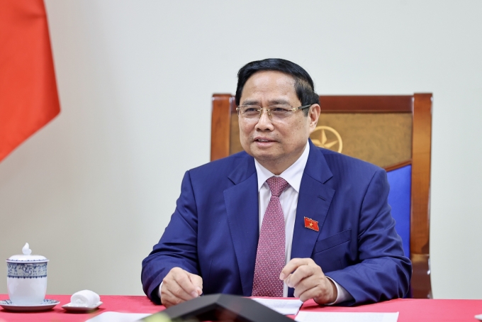 Thủ tướng Phạm Minh Chính điện đàm với Tổng giám đốc Tập đoàn Nhà nước về Năng lượng nguyên tử Liên bang Nga (Rosatom), ngày 11/12. Ảnh: VGP