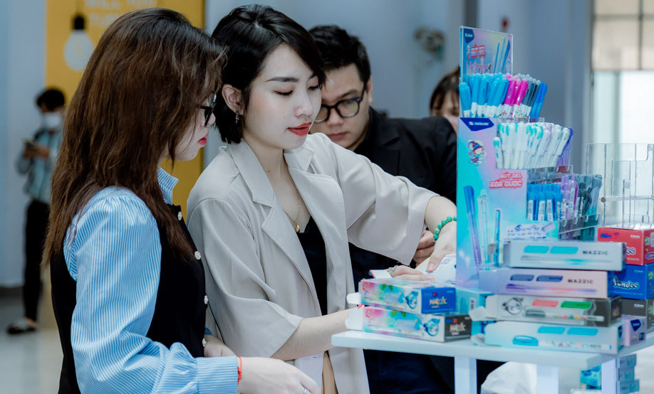 Tập đoàn Nhật tính thâu tóm 'ông trùm' văn phòng phẩm Việt Nam 1 Thiên Long - Ảnh 1.