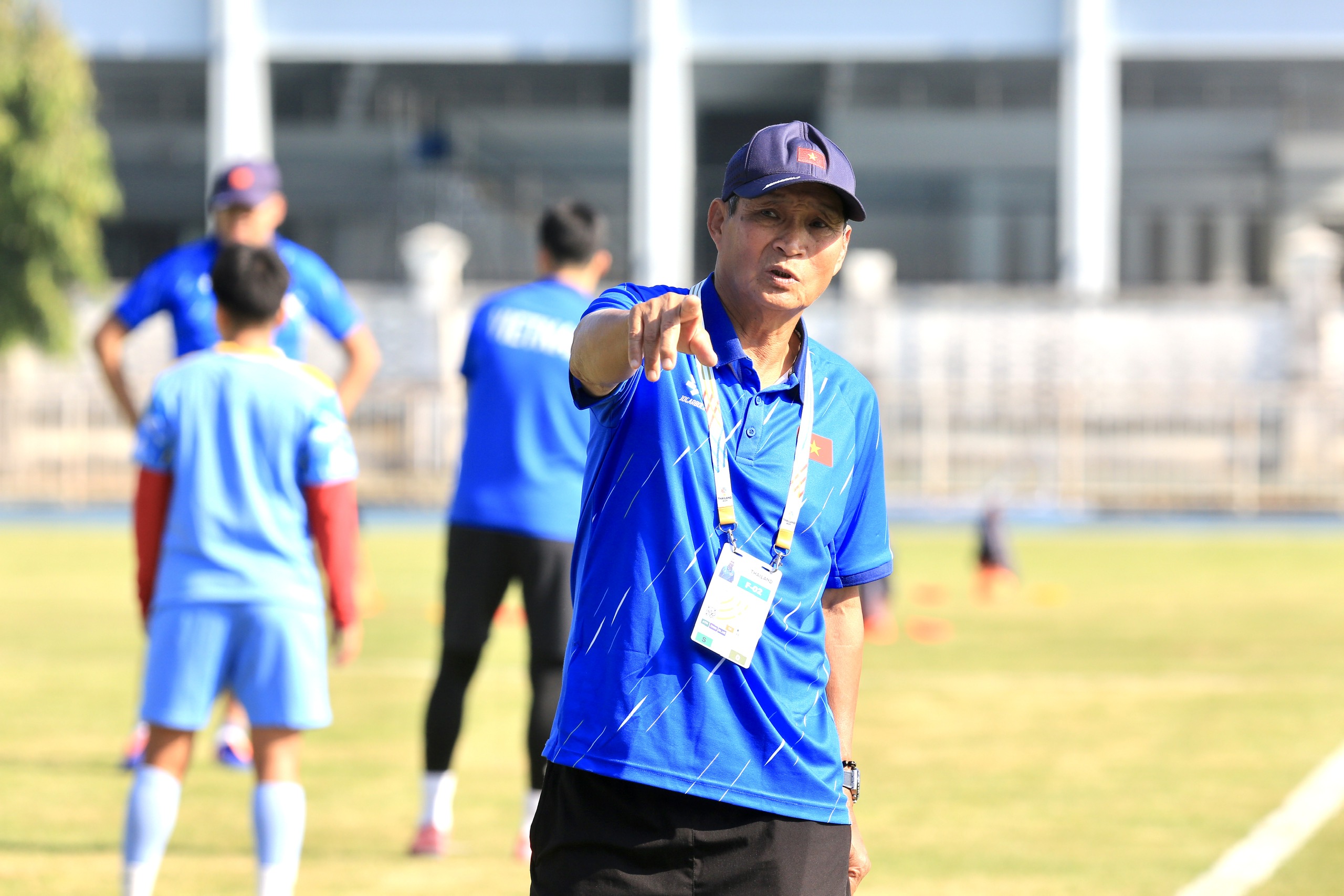 Xuất hiện thêm kênh phát đội tuyển nữ Việt Nam đấu Malaysia: Tập dưới nắng gắt, chạy vẫn cực sung- Ảnh 1.
