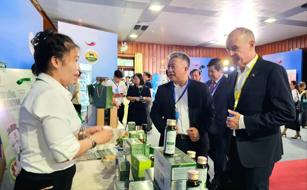 Diễn đàn có sự tham gia của hàng loạt chuyên gia, doanh nghiệp, tổ chức nghiên cứu trong và ngoài nước. Ảnh: HUỲNH DU Chuyển đổi số.jpg