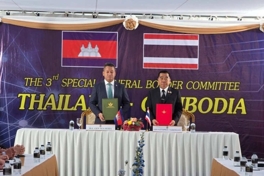 Thái Lan, Campuchia ký thỏa thuận ngừng bắn ngay lập tức - 1