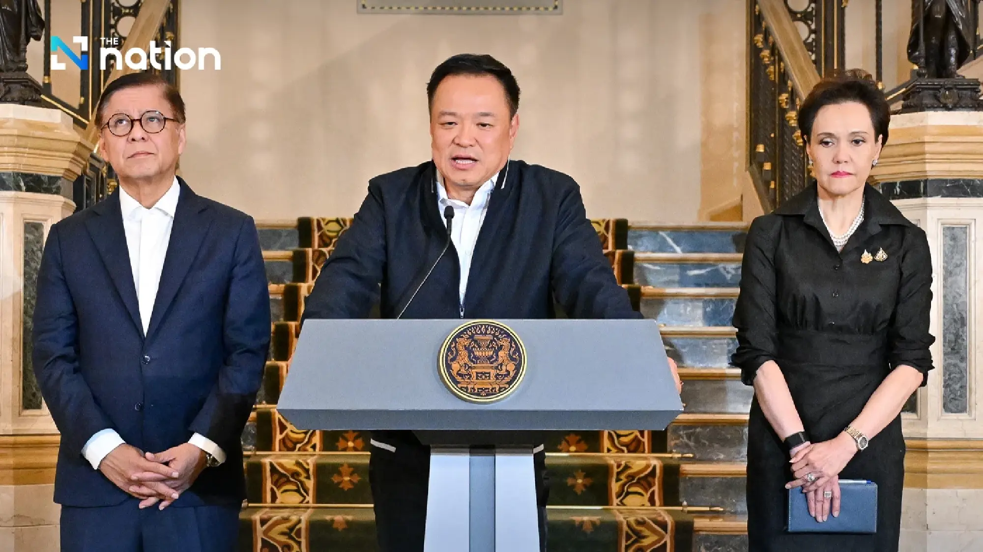 Thái Lan - Campuchia tiếp tục giao tranh sau tuyên bố ngừng bắn của ông Trump 1 giao tranh - Ảnh 1.