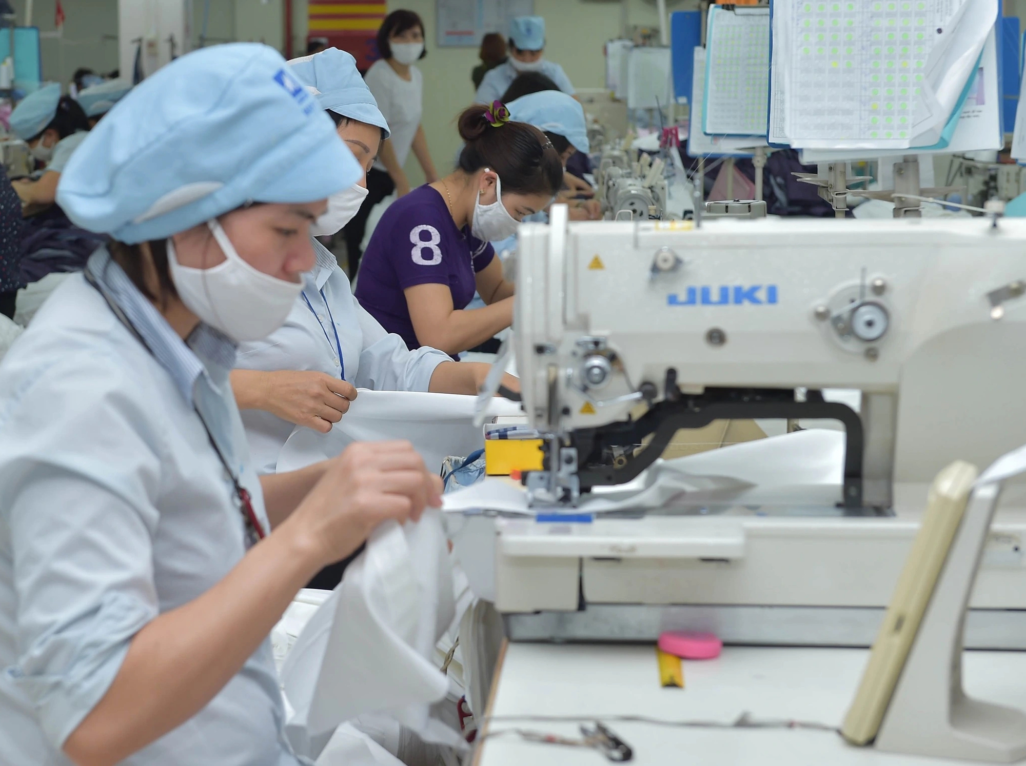 Tháng 11 xuất khẩu giảm mạnh, CPI bật tăng- Ảnh 1.