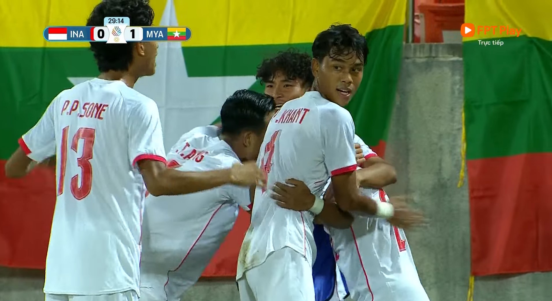 Ngược dòng đánh bại Myanmar, U.23 Indonesia vẫn bị loại cay đắng ngay vòng bảng: Thành cựu vương SEA Games- Ảnh 1.