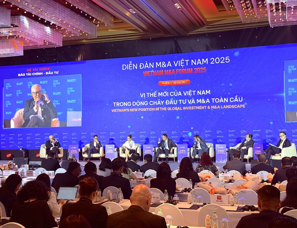 Nhà đầu tư Việt Nam tiếp tục dẫn đầu thị trường M&A và chiếm hơn 30% tổng giá trị giao dịch công bố. Ảnh: QUANG HUY M&A-mua-ban-sap-nhap-von-ngoai-h2.JPG