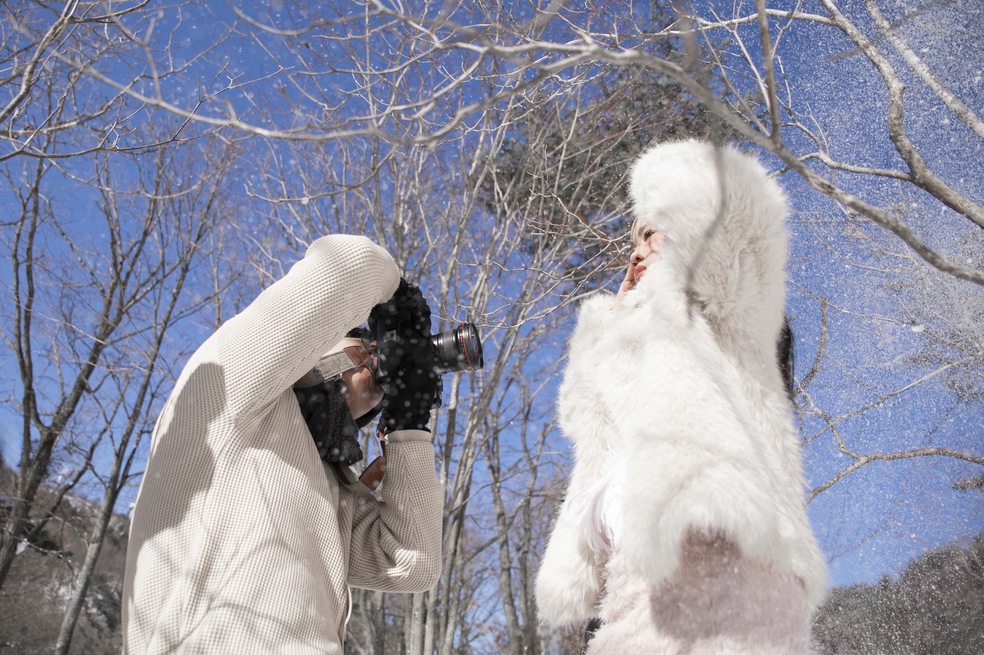 Thời trang Việt 'du ngoạn' cảnh đẹp thế giới- Ảnh 1.