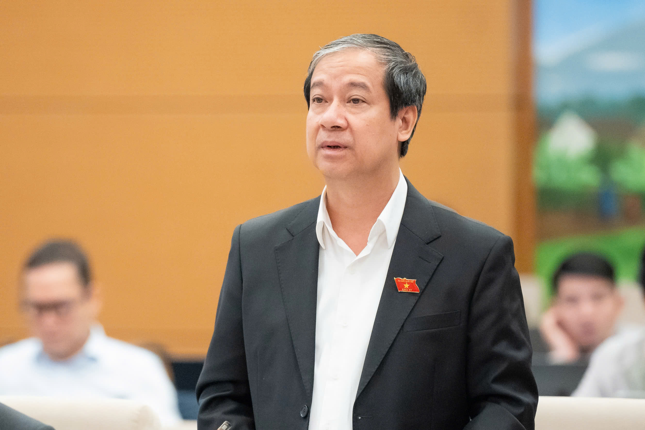 Thống nhất 1 bộ sách giáo khoa, Nhà nước biên soạn hay xã hội hóa?- Ảnh 1. Thống nhất 1 bộ sách giáo khoa, Nhà nước biên soạn hay xã hội hóa?- Ảnh 1.