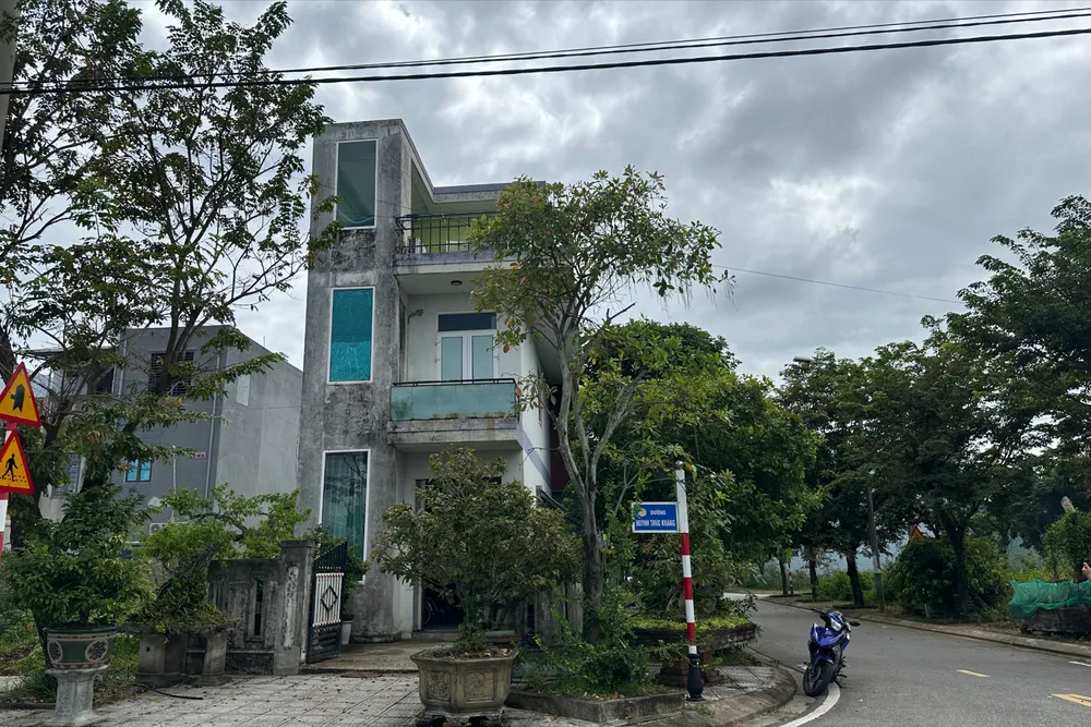 Căn nhà của ông Chính cho ủy ban thị trấn Núi Thành cũ thuê đến nay vẫn chưa lấy lại được. Ảnh: TN gian-nan-lay-lai-can-nha-da-cho-thi-tran-thue-1.JPG