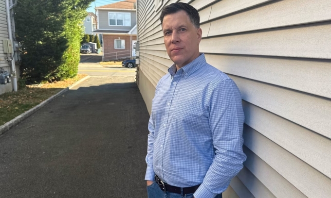 Joe Novak tại nhà riêng ở New Jersey hôm 28/11. Ảnh: CNN