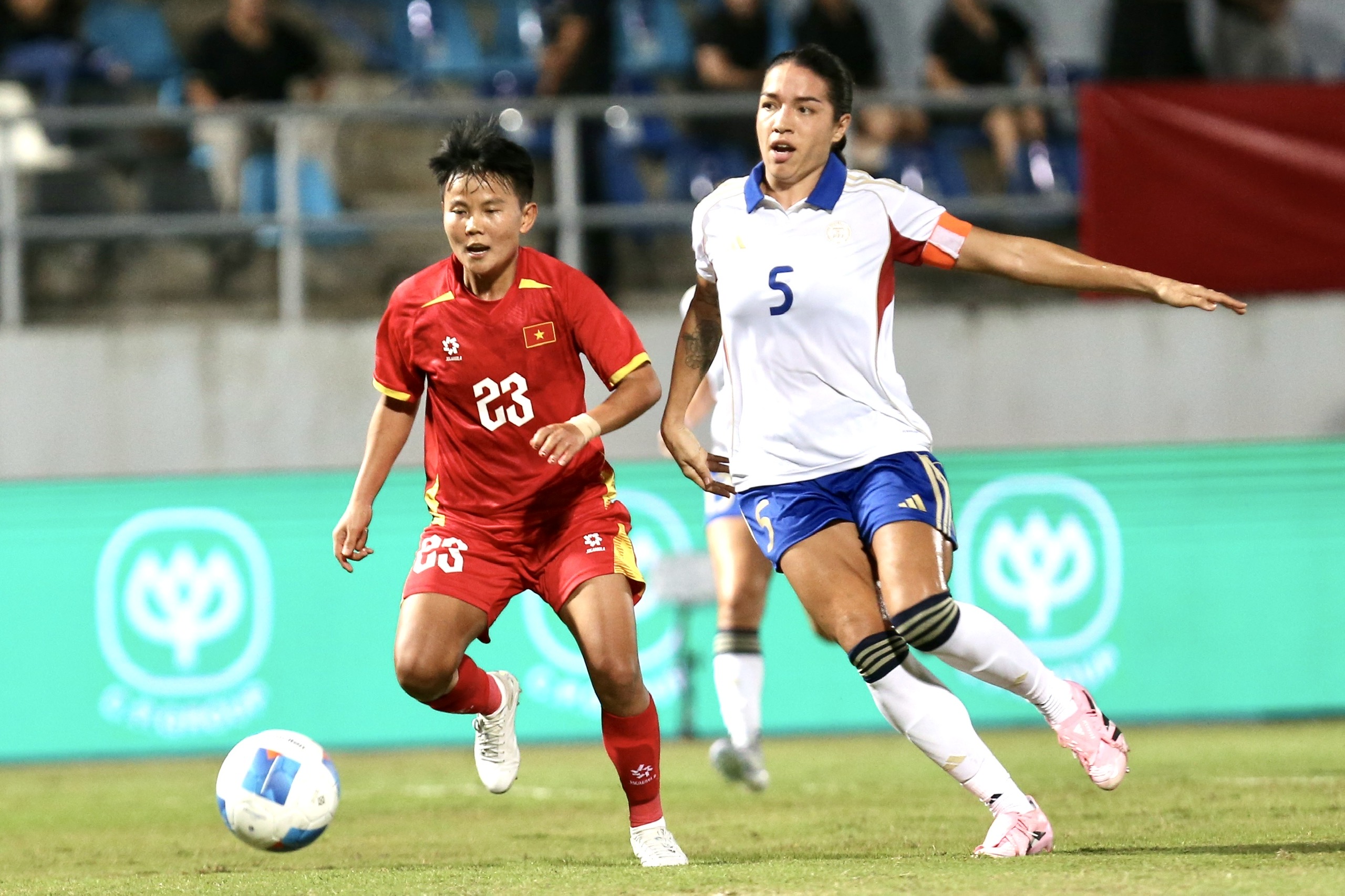 Bóng đá SEA Games 33, nữ Thái Lan 0-0 nữ Philippines: Thử thách lớn cho chủ nhà - Ảnh 1.