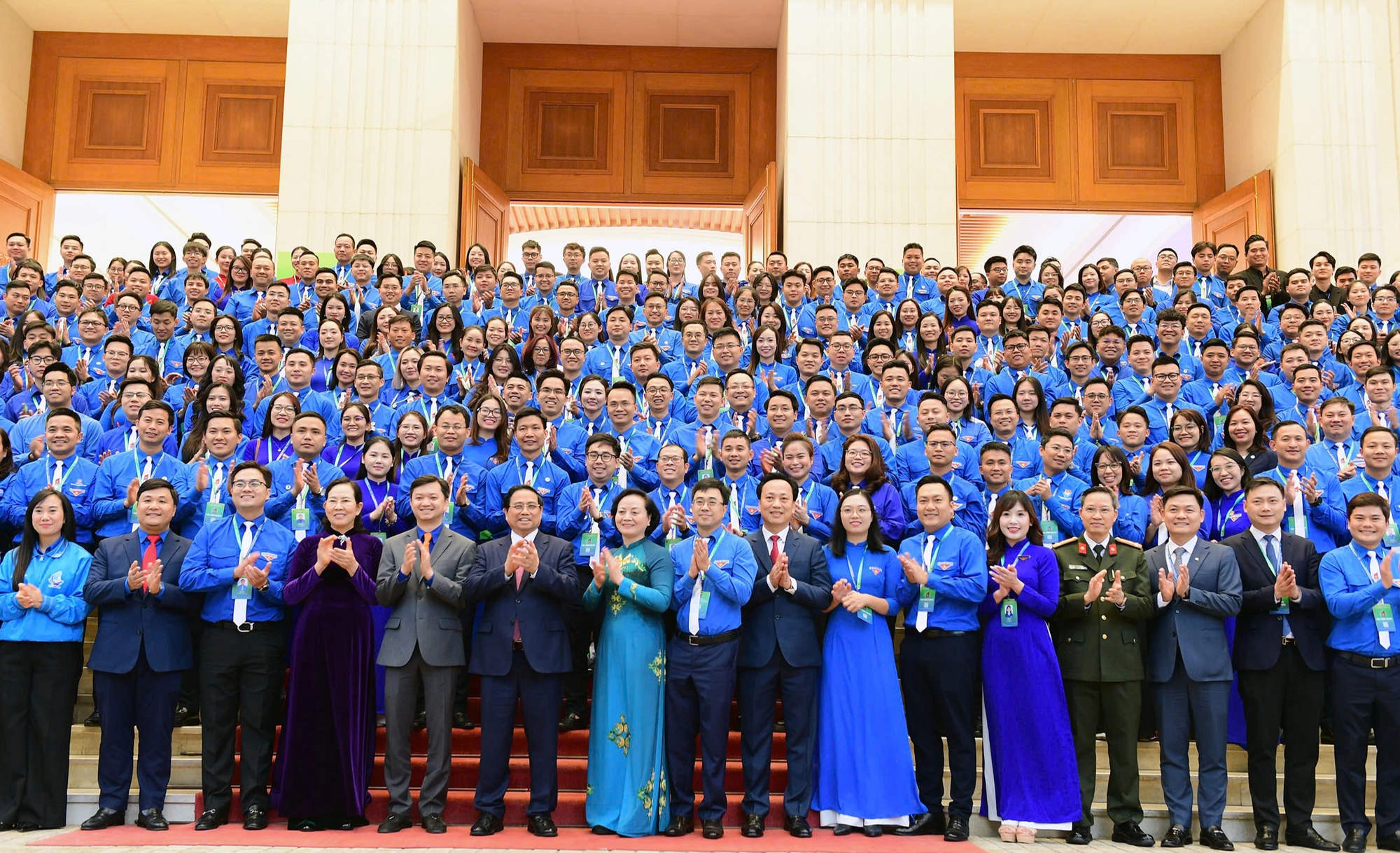 Thủ tướng Phạm Minh Chính chia sẻ suy nghĩ của mình với thanh niên Chính phủ- Ảnh 2.