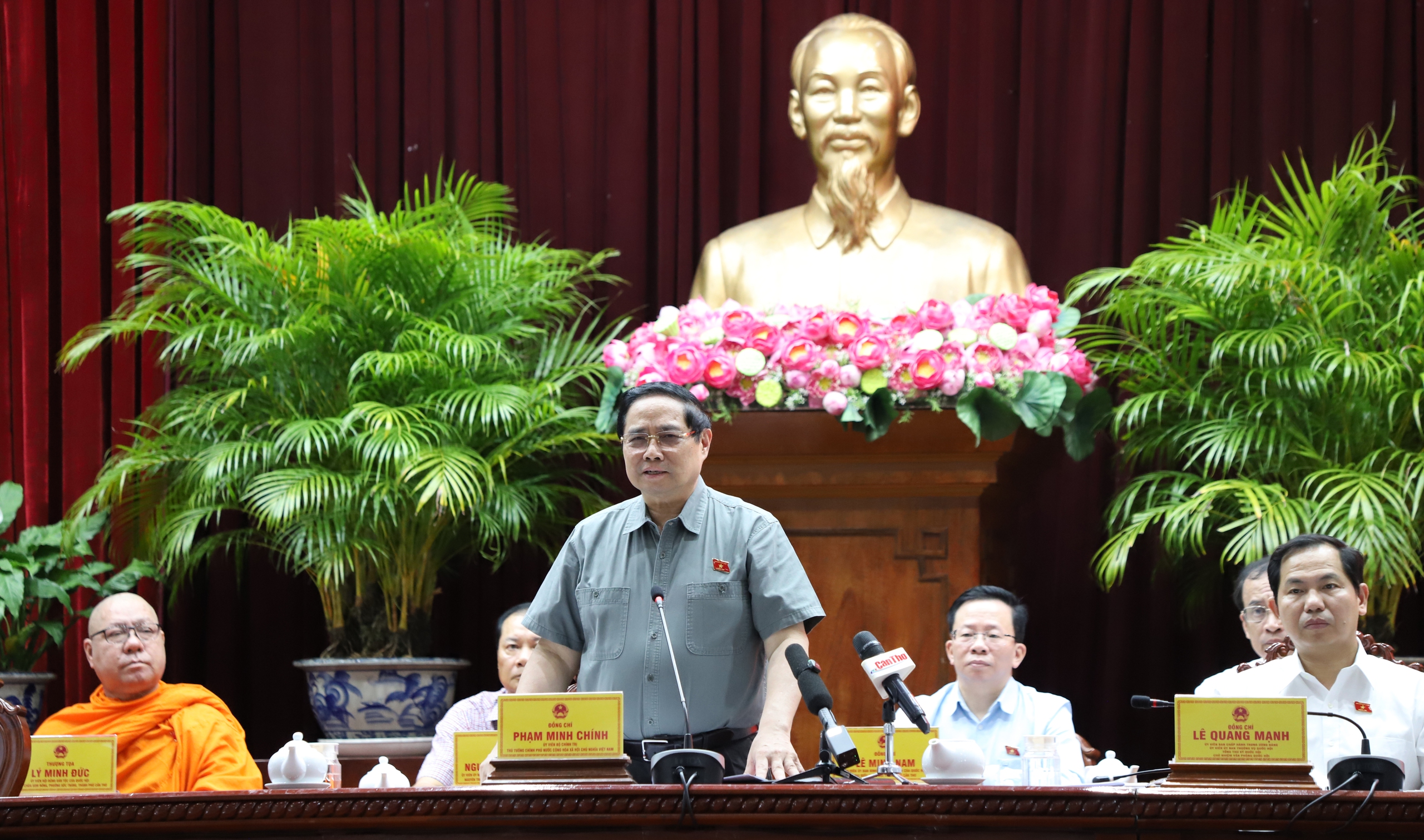 Thủ tướng - Ảnh 1.