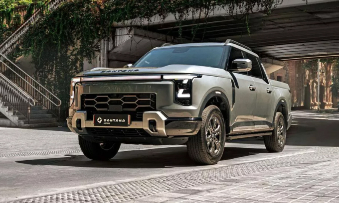 Mẫu bán tải mang thương hiệu Santana là sản phẩm đổi tên từ Dongfeng/Zhengzhou Nissan Z9. Ảnh: Santana