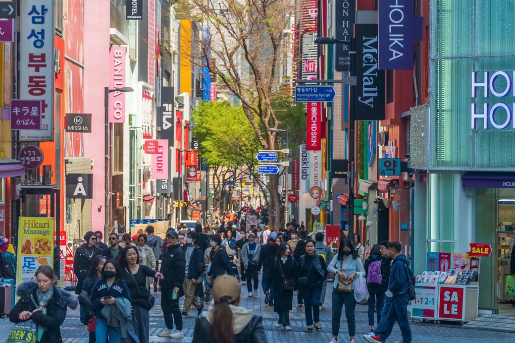 Thương phố thịnh vượng bên dòng Mekong - 1