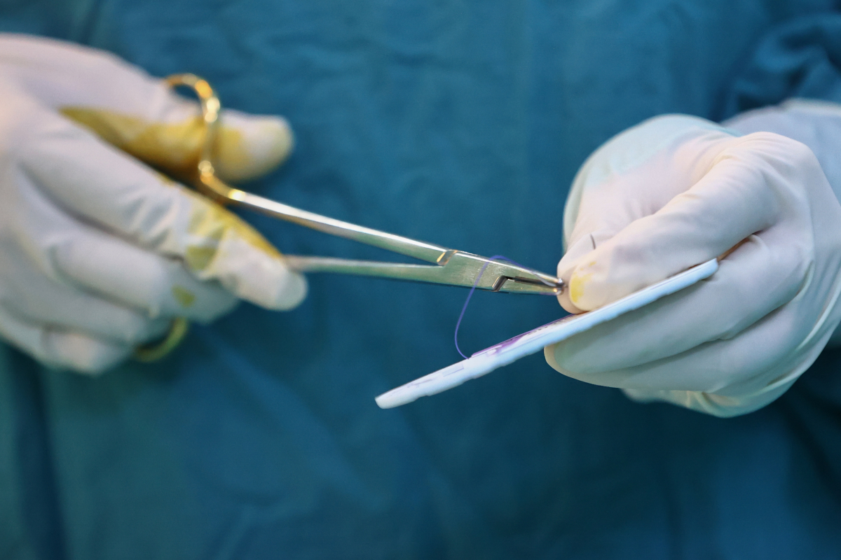 Tiem filler nang nguc don Tet nguoi phu nu bien