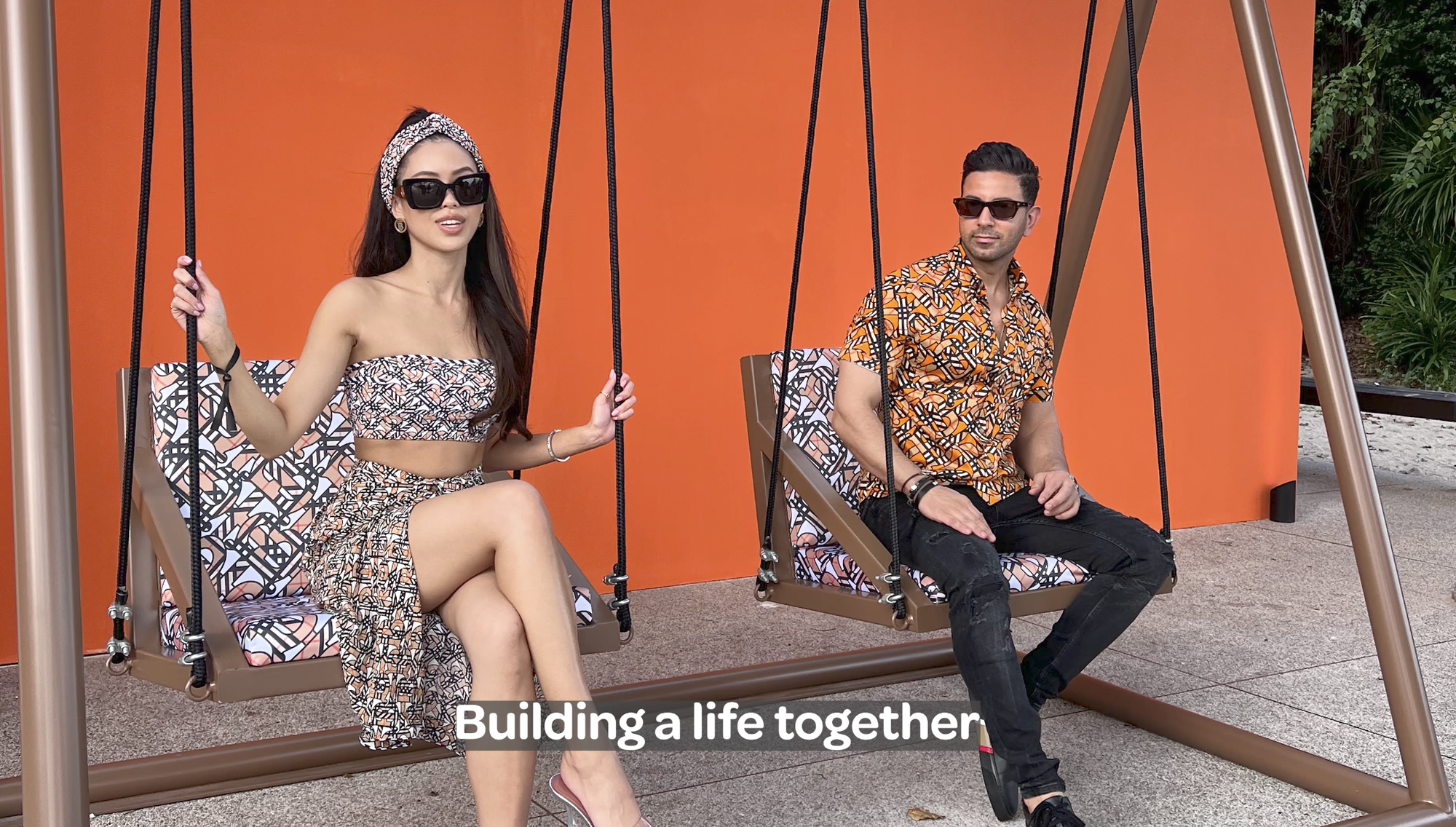 Tiên Nguyễn làm mất nhẫn kim cương khi được chồng gốc Dubai cầu hôn- Ảnh 1. Tiên Nguyễn làm mất nhẫn kim cương khi được chồng gốc Dubai cầu hôn- Ảnh 1.