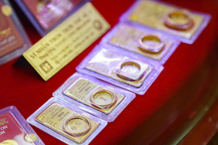 Giá vàng hôm nay 8/12: Lấy lại mốc 4.200 USD/ounce- Ảnh 1.