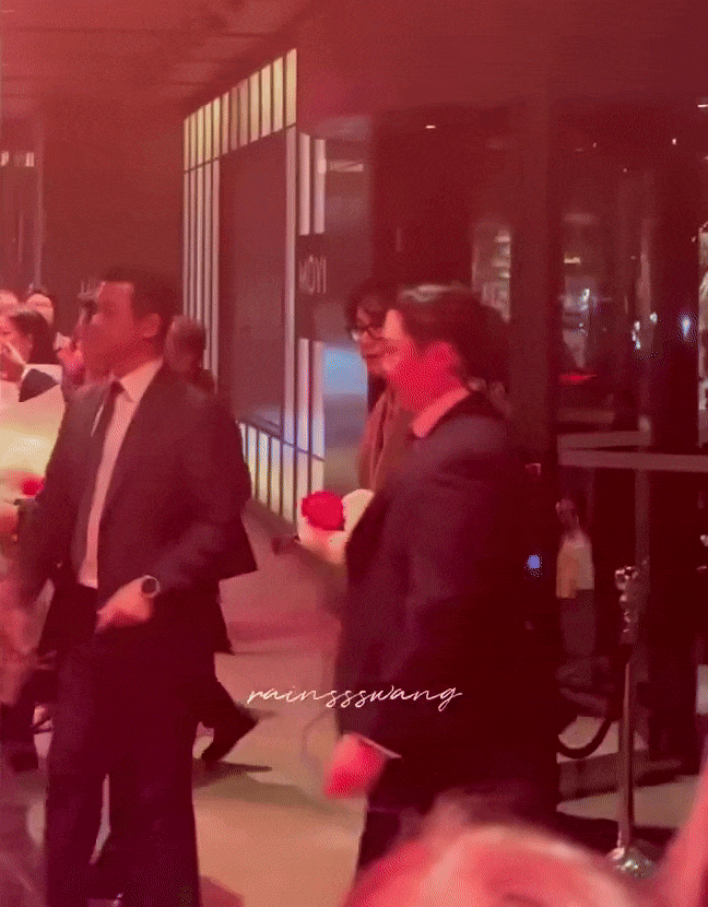 Tìm ra người bắt được hoa cưới của Kim Woo Bin - Shin Min Ah- Ảnh 1.