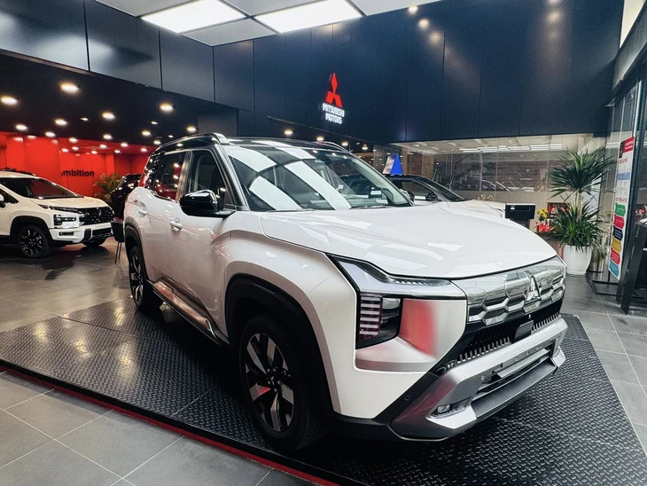 Tin tức giá xe: Loạt xe vừa mở bán đã giảm giá, có mẫu tiệm cận cả phân khúc dưới 1 giảm giá - Ảnh 1.