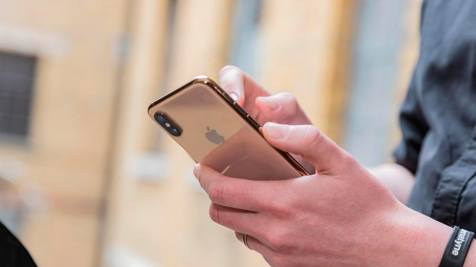 Tính năng ẩn trên iPhone giúp chặn đứng tin tặc tấn công 1 Tính năng ẩn trên iPhone giúp chặn đứng hacker mà nhiều người dùng bỏ quên - Ảnh 1.