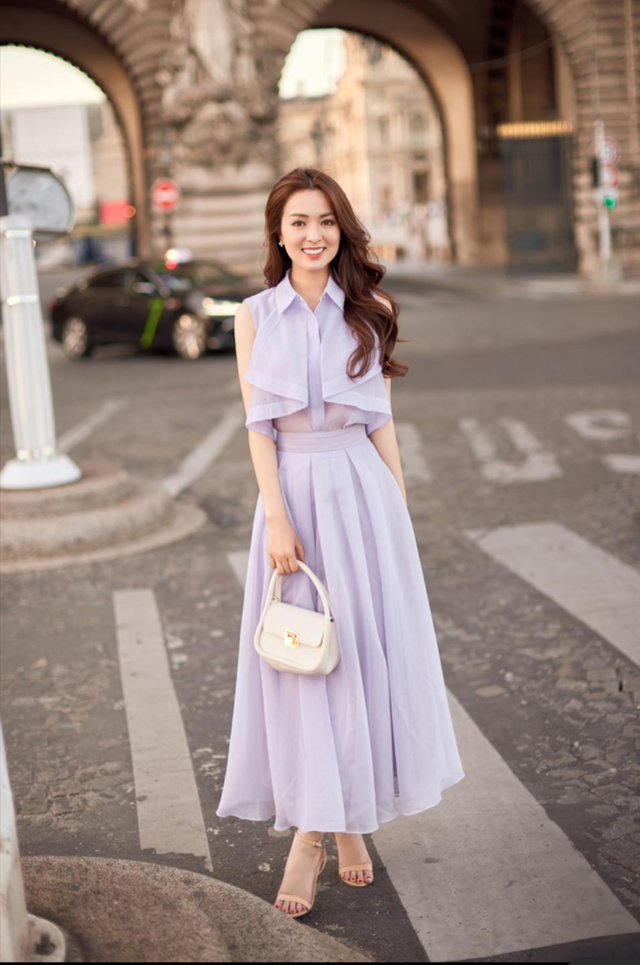 Tông màu tím 'lên ngôi' cho vẻ ngoài mộng mơ nhưng vẫn thời thượng- Ảnh 1.
