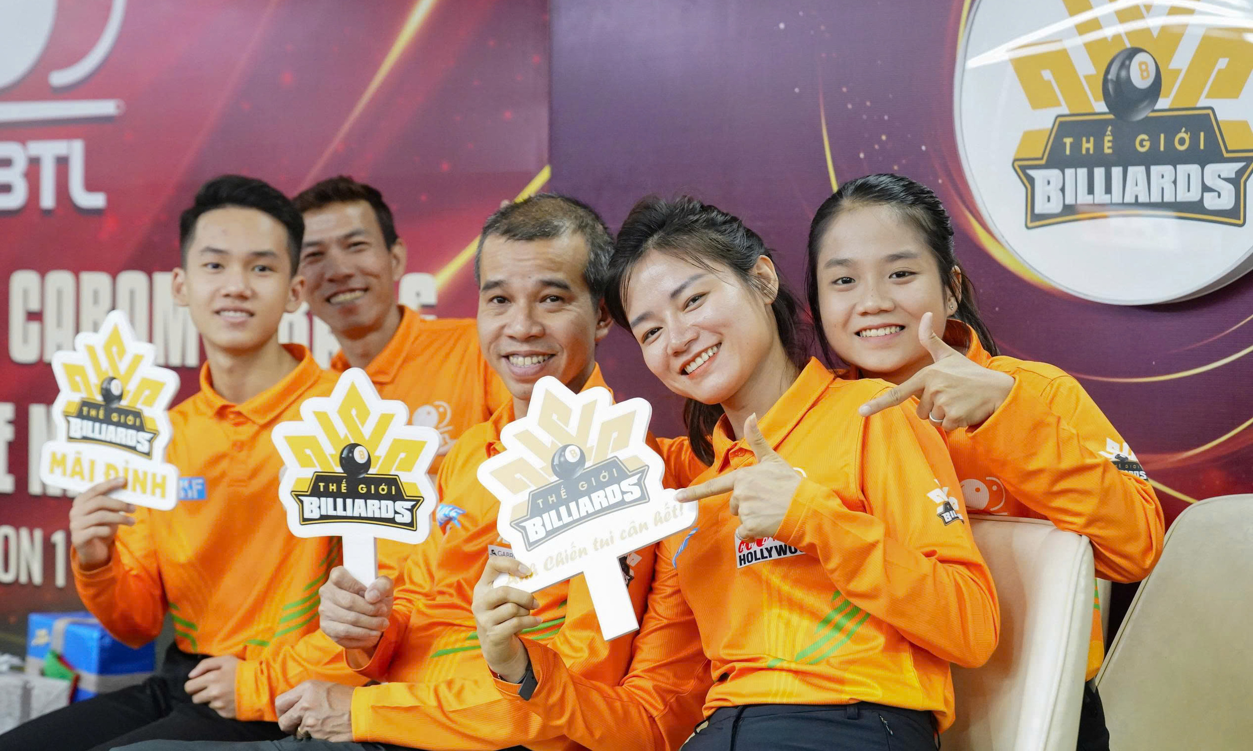 Trần Quyết Chiến đến gần chức vô địch giải billiards đồng đội - Ảnh 1.