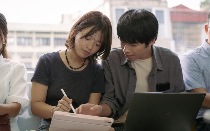 Trần Tú con trai NSND Trần Lực: "Lúc dậy thì em 'láo' hơn bây giờ nhiều, được mẹ chiều nhưng vẫn ăn đòn" 4 Bộ phim có sự góp mặt của Hồng Khanh - con gái NSƯT Chiều Xuân.