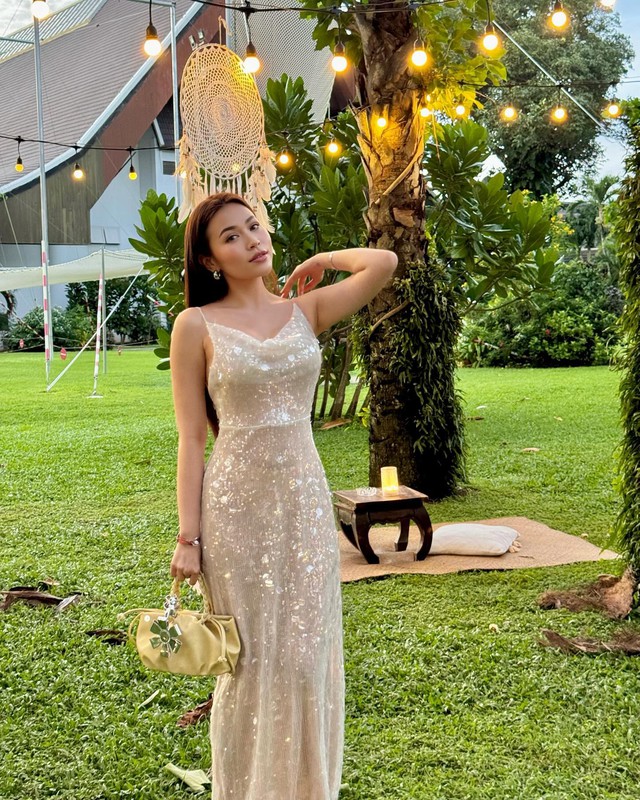 Trang phục sequin chiếm sóng mùa lễ hội, biến bạn thành tâm điểm chú ý 1 Trang phục sequin chiếm sóng mùa lễ hội, biến bạn thành tâm điểm chú ý - Ảnh 1.