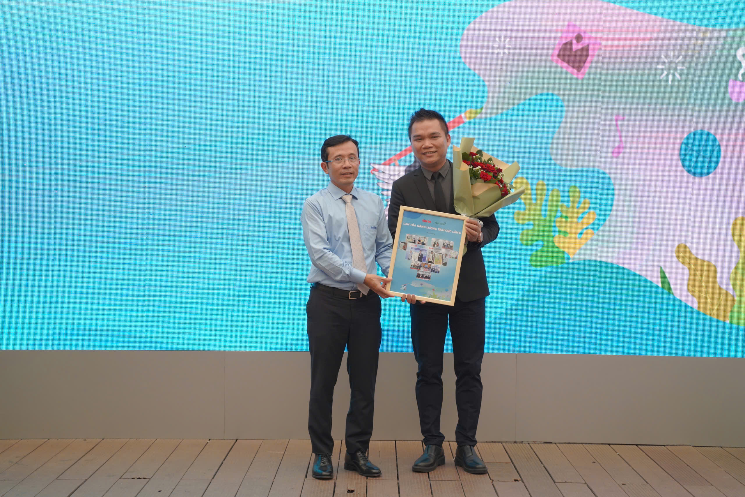 Trao giải 'Lan tỏa năng lượng tích cực' lần 6: Tôn vinh hành động tử tế - Ảnh 1.