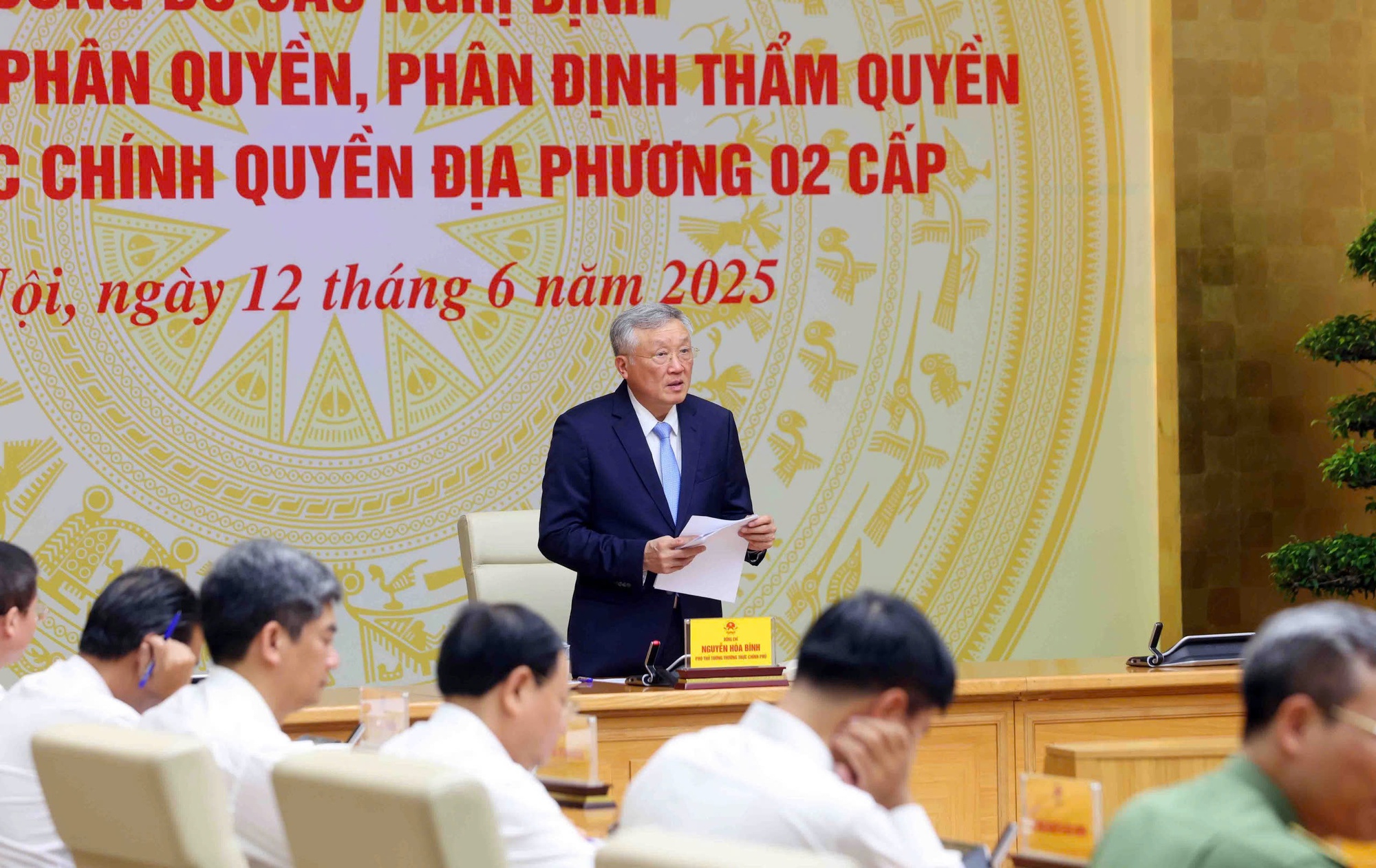 Phó Thủ tướng Thường trực: Trợ lý ảo giúp người dân tra cứu thông tin sau sáp nhập tỉnh, xã- Ảnh 1.