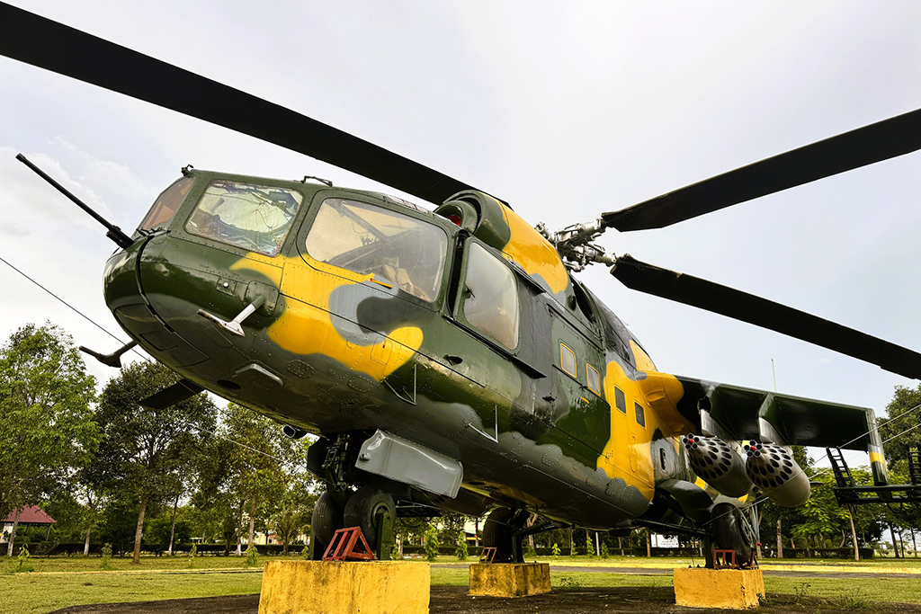 Trực thăng vũ trang của Không quân VN: Mi-24 huyền thoại - Ảnh 1.