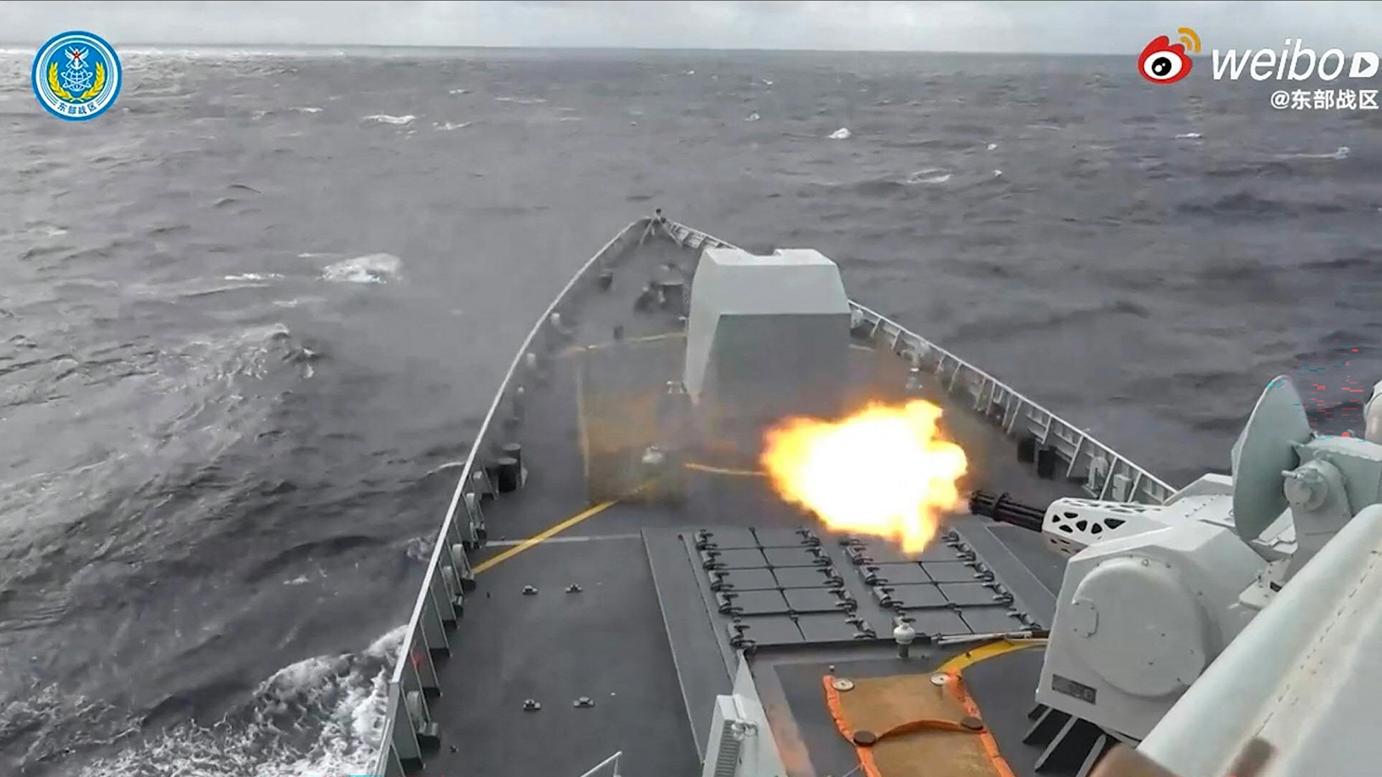 Trung Quốc phóng rốc két, triển khai hơn 150 máy bay, tàu sát Đài Loan? - Ảnh 2.
