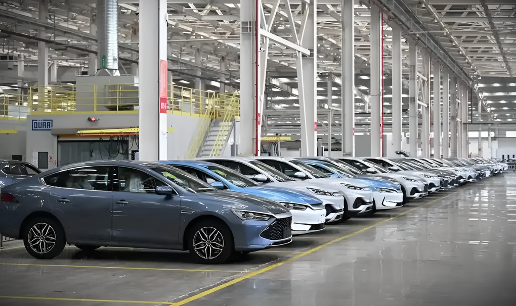 Trung Quốc là nước đầu tiên áp dụng tiêu chuẩn tiêu thụ năng lượng xe điện - 1