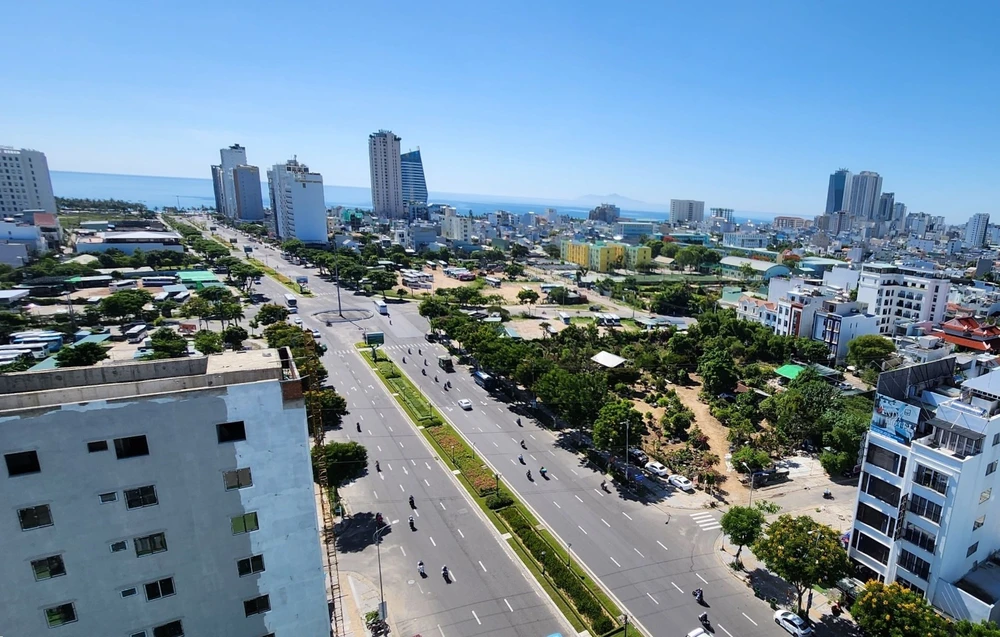 Bốn khu đất A12, A13, A14, A15 góc đường Võ Văn Kiệt - Phùng Hưng - Đặng Vũ Hỷ. Ảnh: TẤN VIỆT da-nang-2.jpg