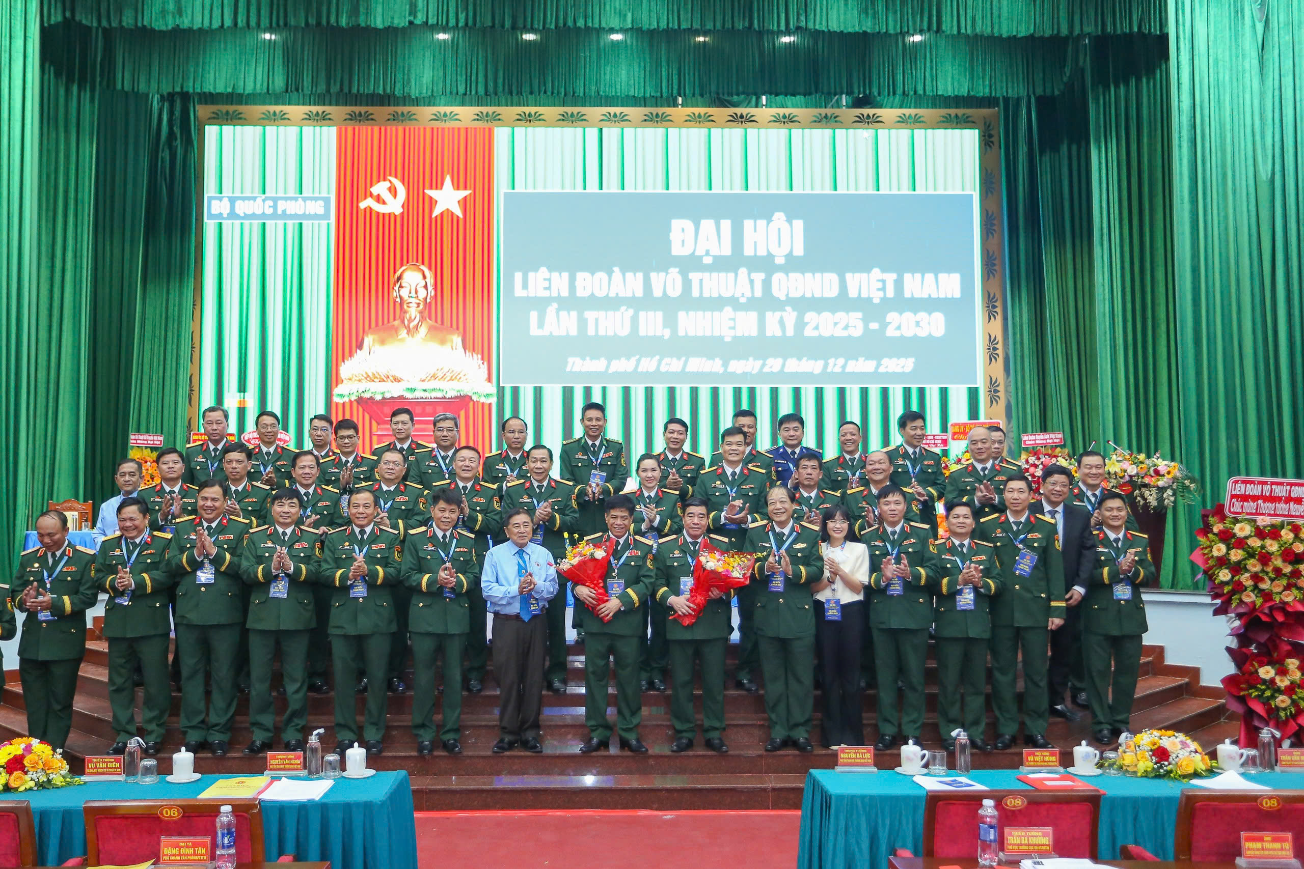 Trung tướng Nguyễn Bá Lực làm Chủ tịch Liên đoàn Võ thuật Quân đội nhân dân Việt Nam 1 Trung tướng Nguyễn Bá Lực làmChủ tịch Liên đoàn Võ thuật Quân đội nhân dân Việt Nam - Ảnh 2.