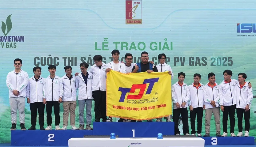 Trường ĐH Tôn Đức Thắng vô địch Cuộc thi sáng tạo UAV 2025 1 Trường ĐH Tôn Đức Thắng vô địch Cuộc thi sáng tạo UAV 2025 - Ảnh 1.