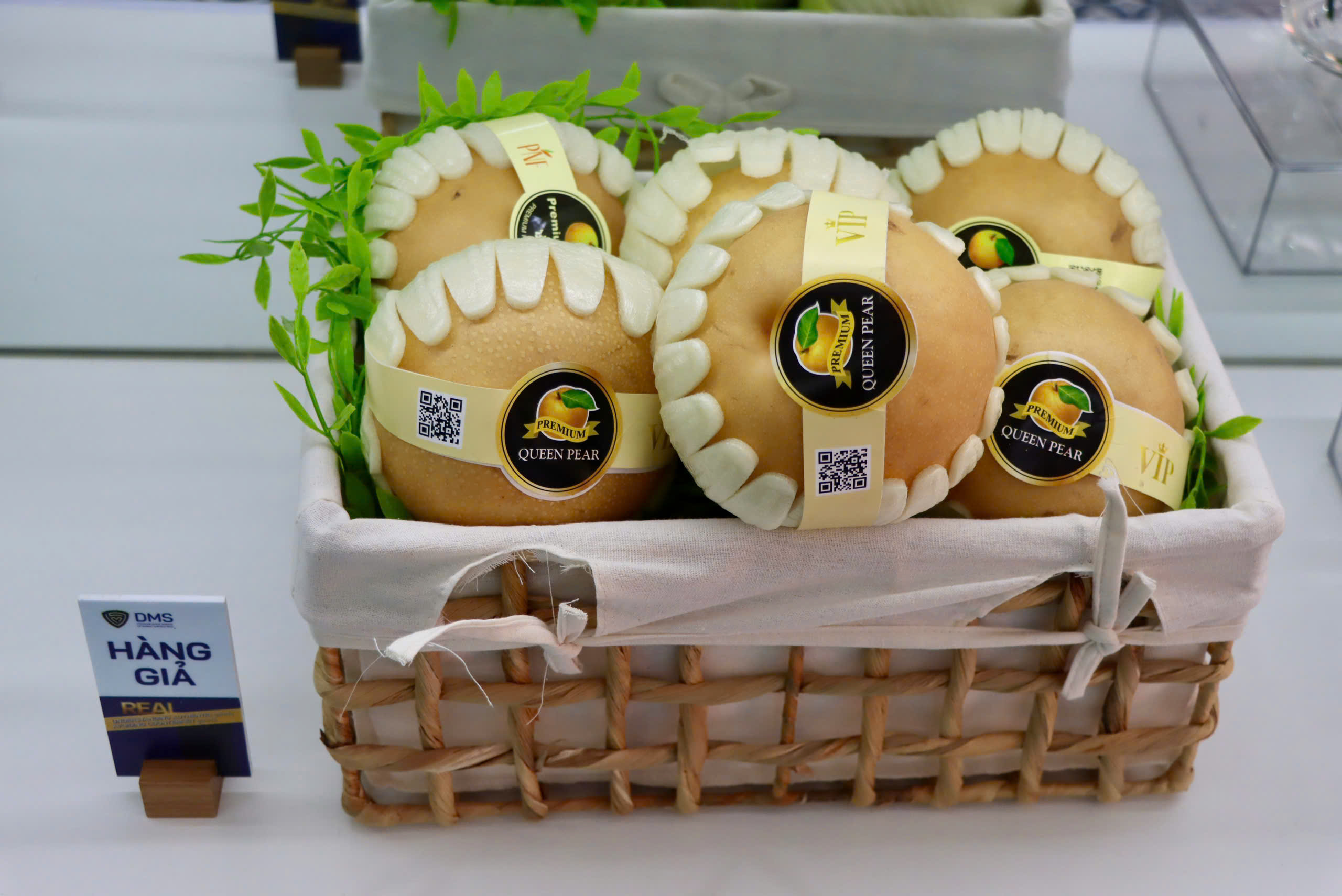 Truy xuất nguồn gốc, bịt kẽ hở hàng giả - Ảnh 1. Truy xuất nguồn gốc, bịt kẽ hở hàng giả - Ảnh 1.