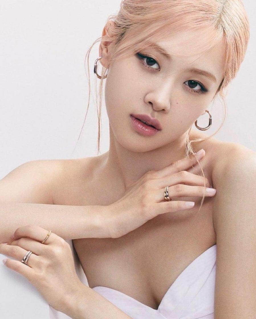 Mỹ nhân đẹp nhất thế giới 2025: Từ bị chê kém sắc đến ca sĩ số 1 thế giới, góp phần thúc đẩy kinh tế quốc gia- Ảnh 2.