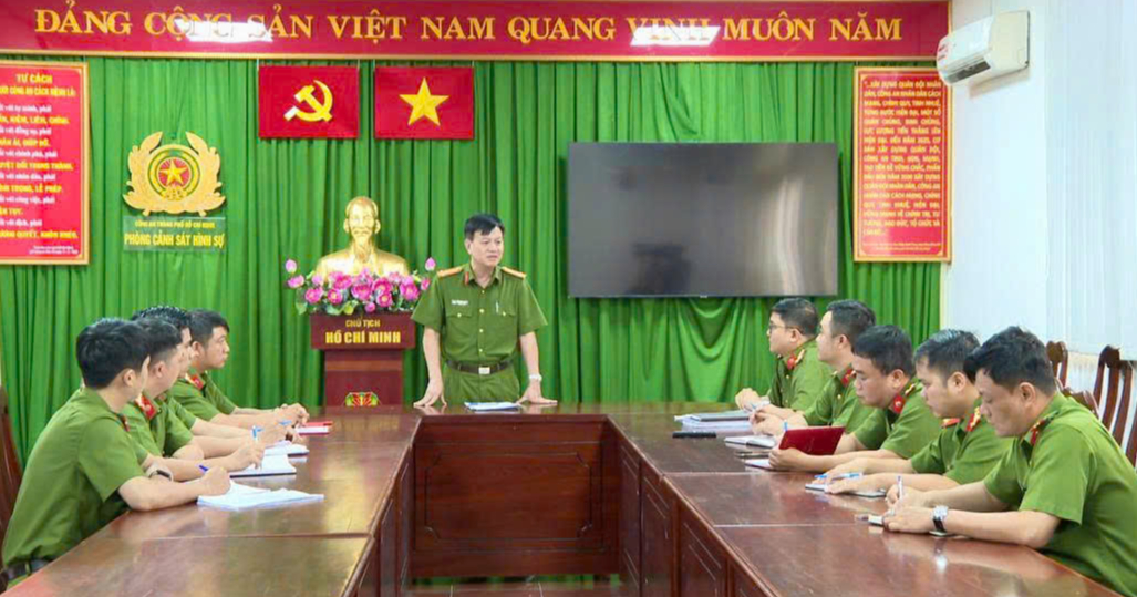 Từ vụ 'Được Đất Bắc', Công an TP.HCM cảnh báo tội phạm núp bóng doanh nghiệp - Ảnh 1.